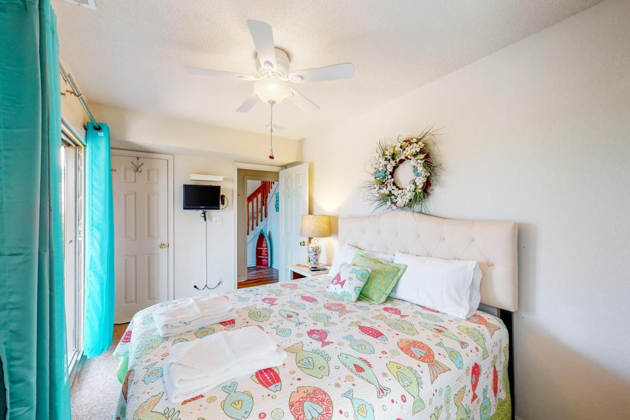 Gizmo'S Getaway Villa Nags Head Exterior photo